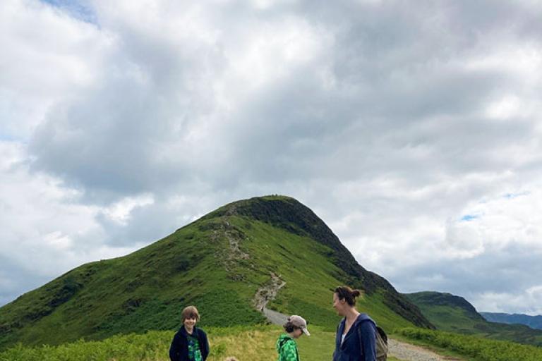 Family-mountain-walking