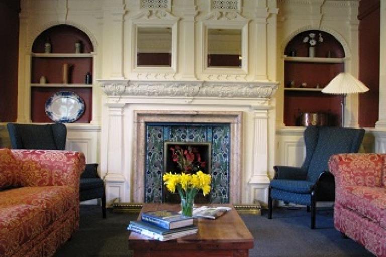 Hawse End Centre, Lounge